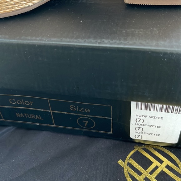 House of Harlow 1960 x REVOLVE Birdie Heel in Natural NWT - Picture 8 of 9